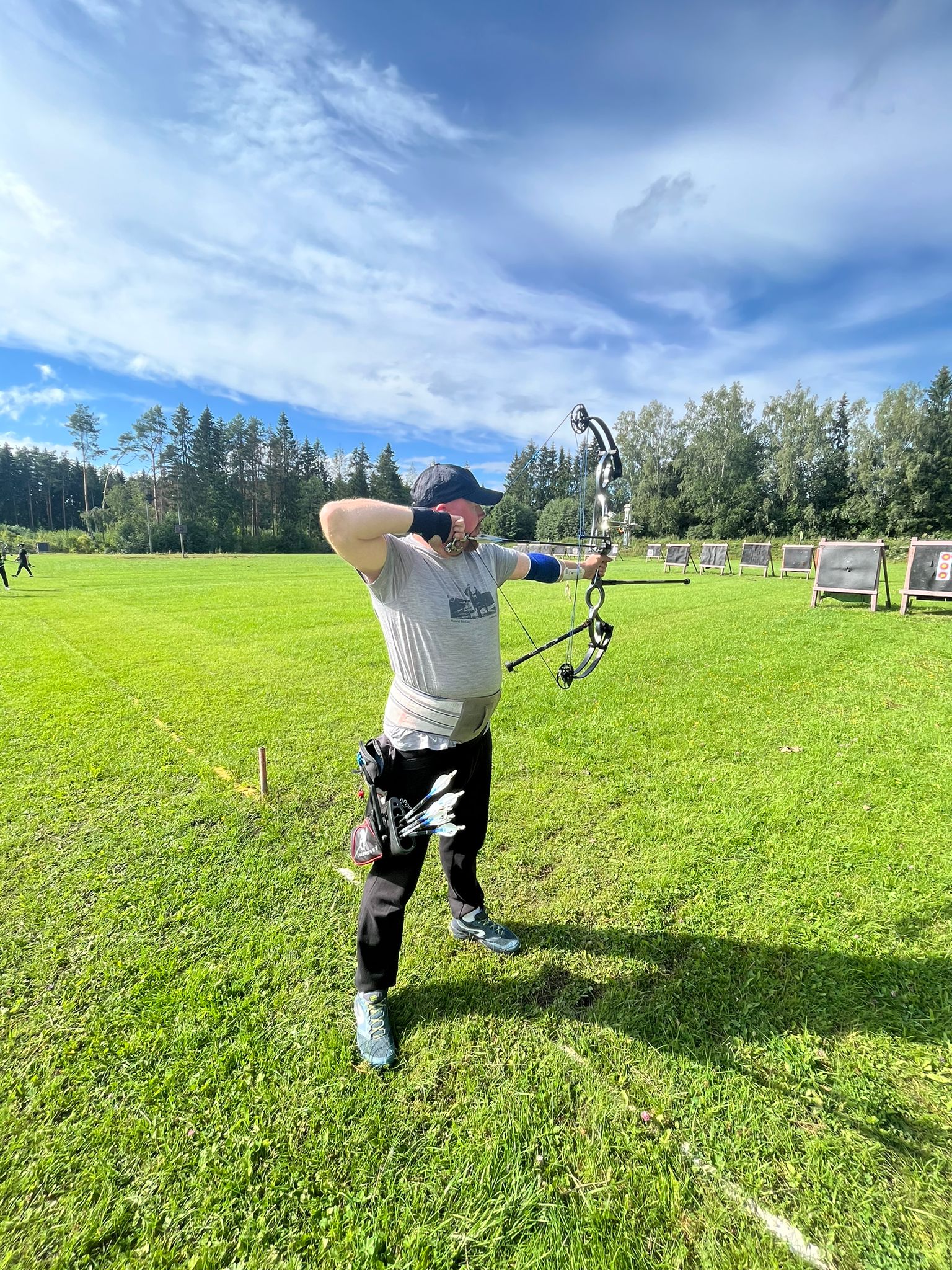 Sõjaveteran Janek Pent naases Invictuse Mängudelt plokkvibulaskmise 8.kohaga